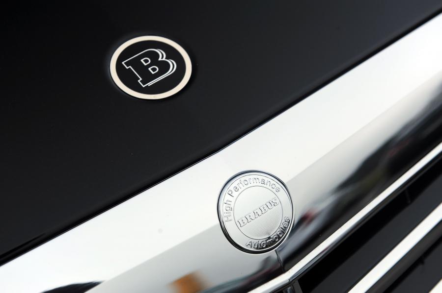 Логотип Mercedes-Benz S-Class B63 by Brabus 2011 года  (фото 8 из 24)